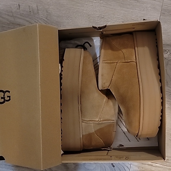 UGG Ultra Mini Platform Boots NEW! Chestnut! Women's 8 AUTHENTIC UGGS! - Picture 14 of 15